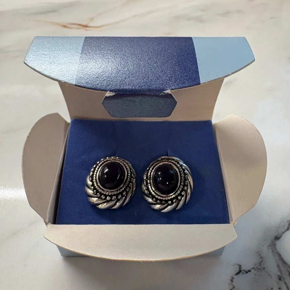 Avon Y2K Amethyst Cabochon Earrings Vintage Style Silver Statement Studs NIB 181 - Picture 3 of 14